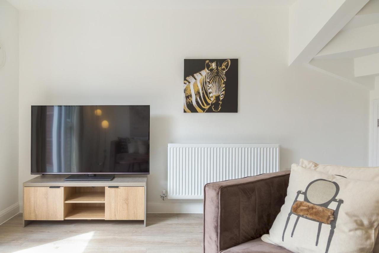 Pass The Keys Cheerful 4 Bed Central Townhouse Garden & Parking Villa Birmingam Exterior foto